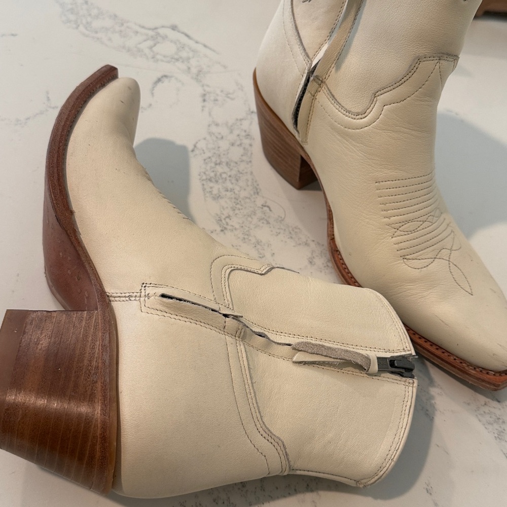 Tecovas The Daisy Cowgirl Boots in Bone Color Womens Size 7.5 - Picture 10 of 16